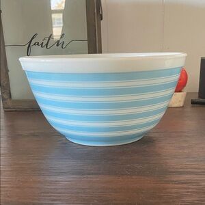 PYREX 402 Blue Striped Bowl